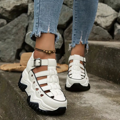 Sandalias deportivas huecas de moda